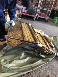 折りたたみベッドの解体