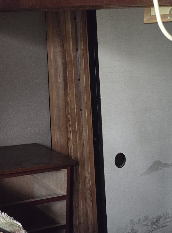 作業がしやすいように 襖や扉は一か所にまとめて 搬出や作業がしやすいようにさせて頂きました。