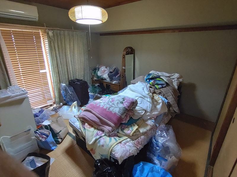 北区マンション残置物片付け作業