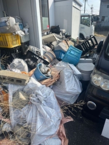 建屋外周片付け前