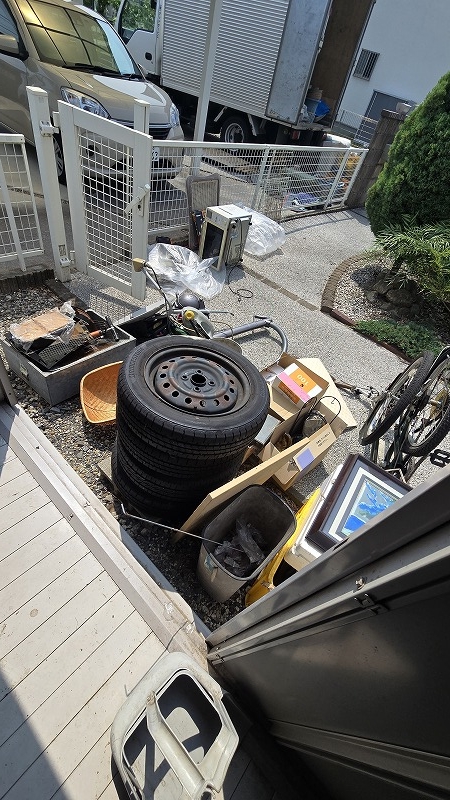 倉庫の中を出して見ると