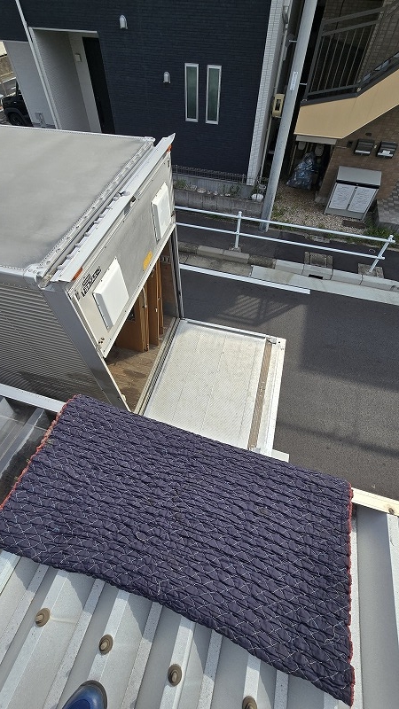 階段から出ないタンス搬出