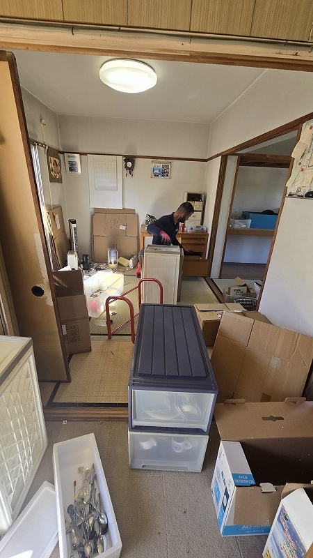 作業中和室手前